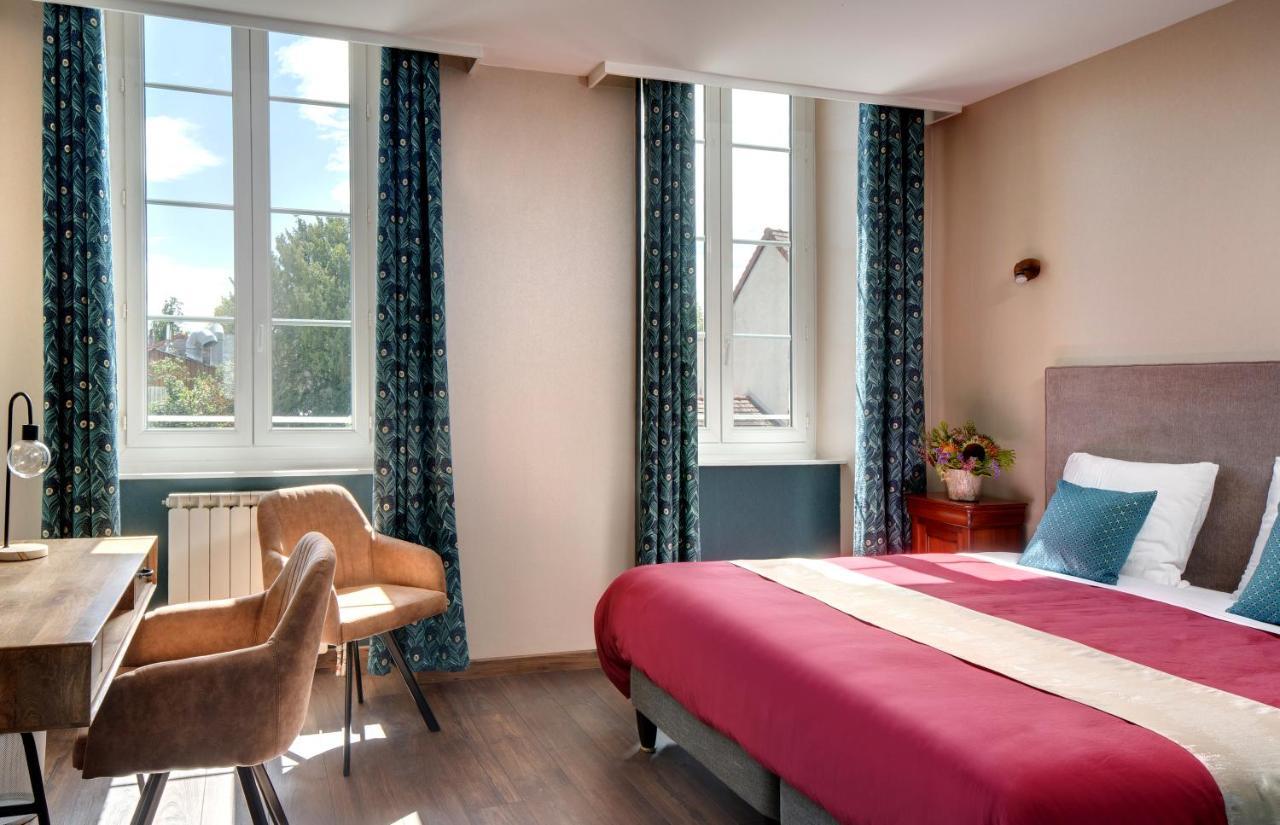 Hôtel de France Montmarault Buitenkant foto